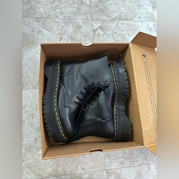 Dr. martens Jadon platforms - Picture 3 of 7